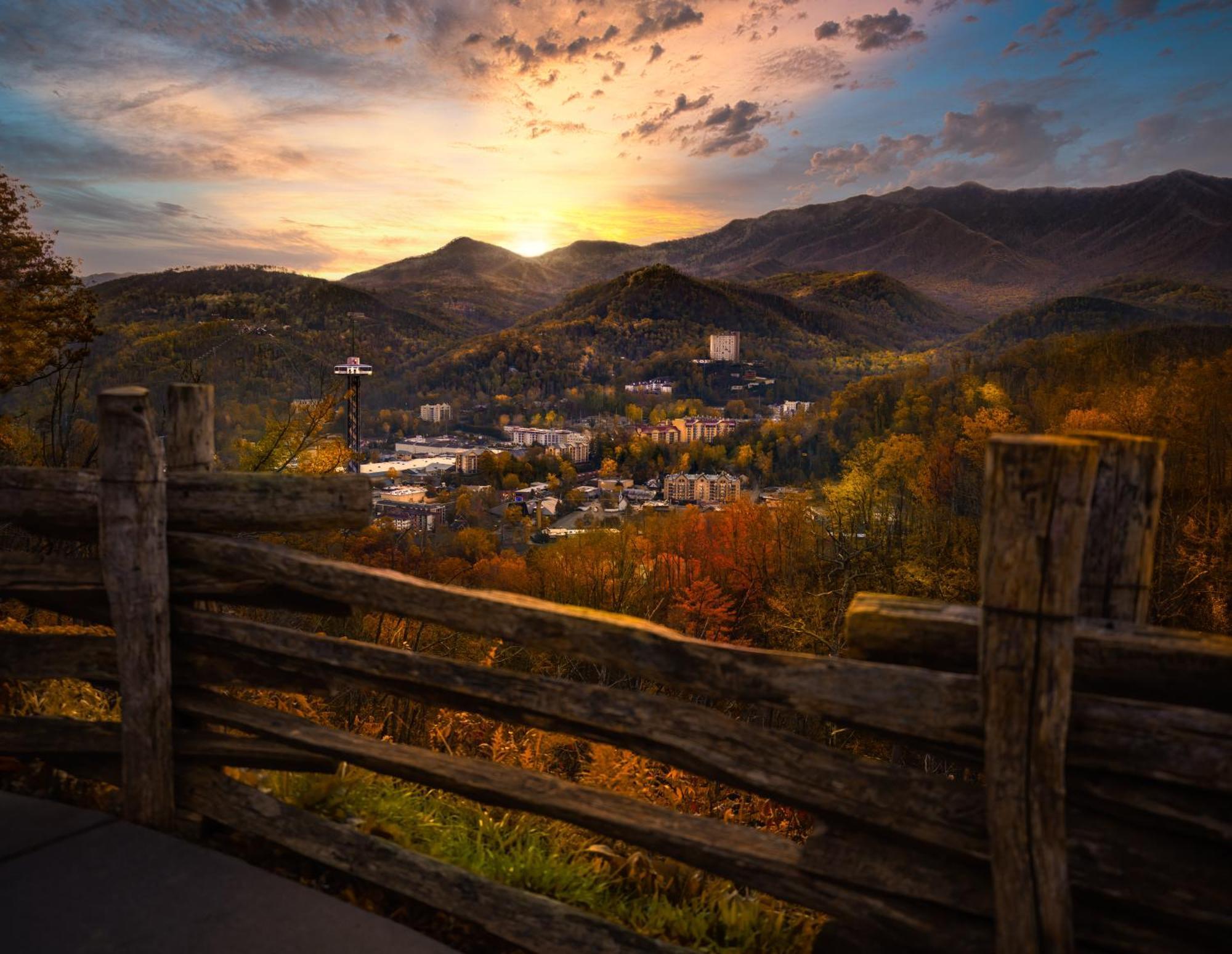 Bear Den, Hot Tub, 1089 Of Free Attraction Tickets For Each Paid Day, Dollywood And More! Sevierville Luaran gambar